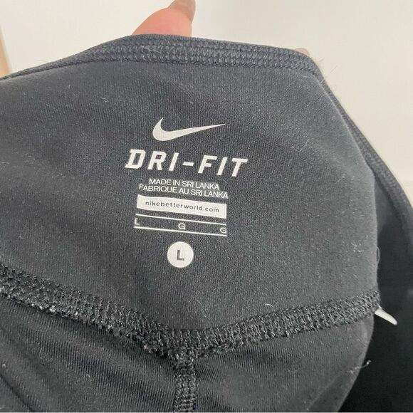 Nike Dri-Fit Black Bootcut Athletic Pants - Picture 4 of 4